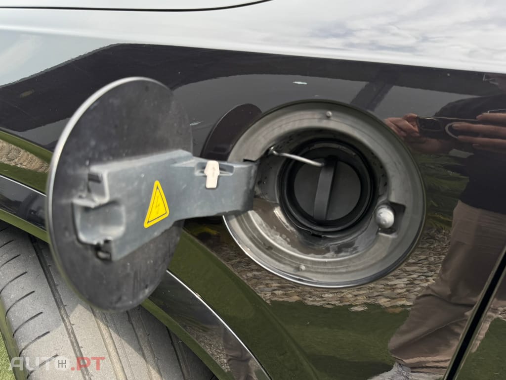 Volvo XC90 2.0 T8 PHEV R-Design AWD