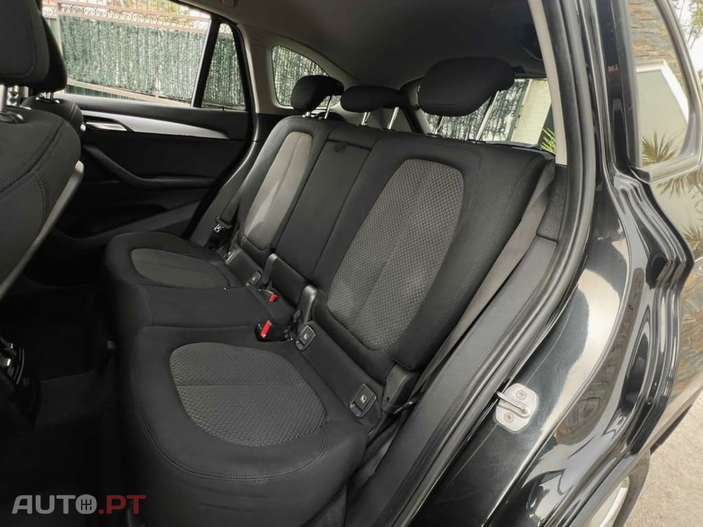 BMW X1 18 d sDrive Auto