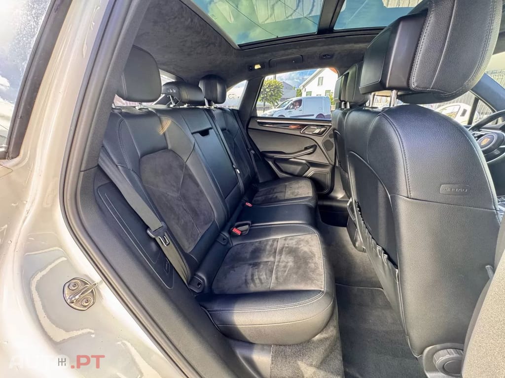 Porsche Macan S