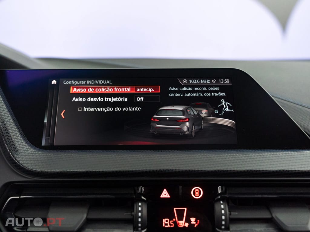 BMW 116 d Pack Desportivo M