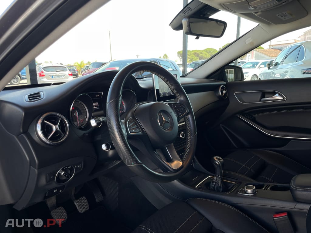 Mercedes-Benz GLA 180 d Urban