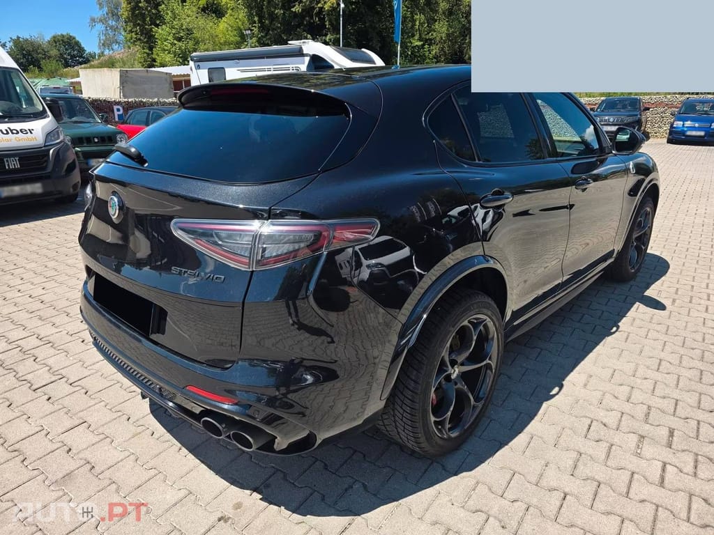 Alfa Romeo Stelvio 2.9 T Quadrifoglio V6