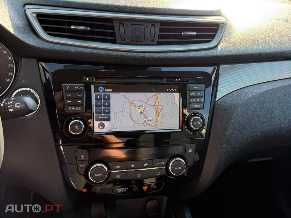 Nissan Qashqai 1.2 DIG-T N-Connecta 18