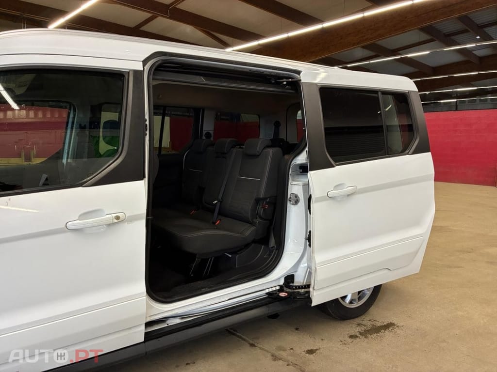 Ford Tourneo 1.5 EcoBlue Aut. S&S Titanium