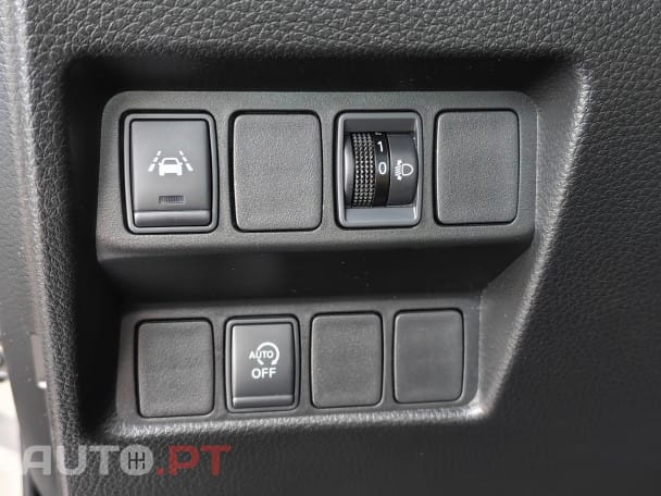 Nissan Qashqai 1.5 dCi N-Connecta 18