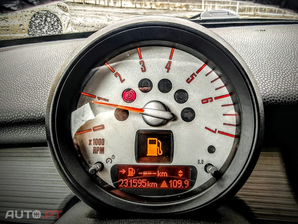 MINI Cooper Cooper D