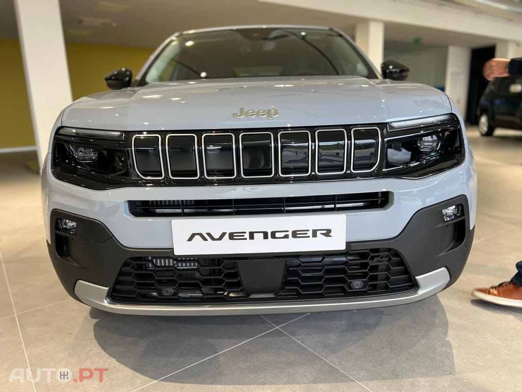 Jeep Avenger 1.2 GSE T3 Summit