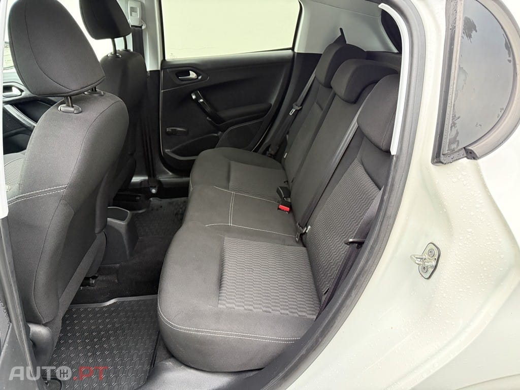 Peugeot 208 1.2 PureTech Style