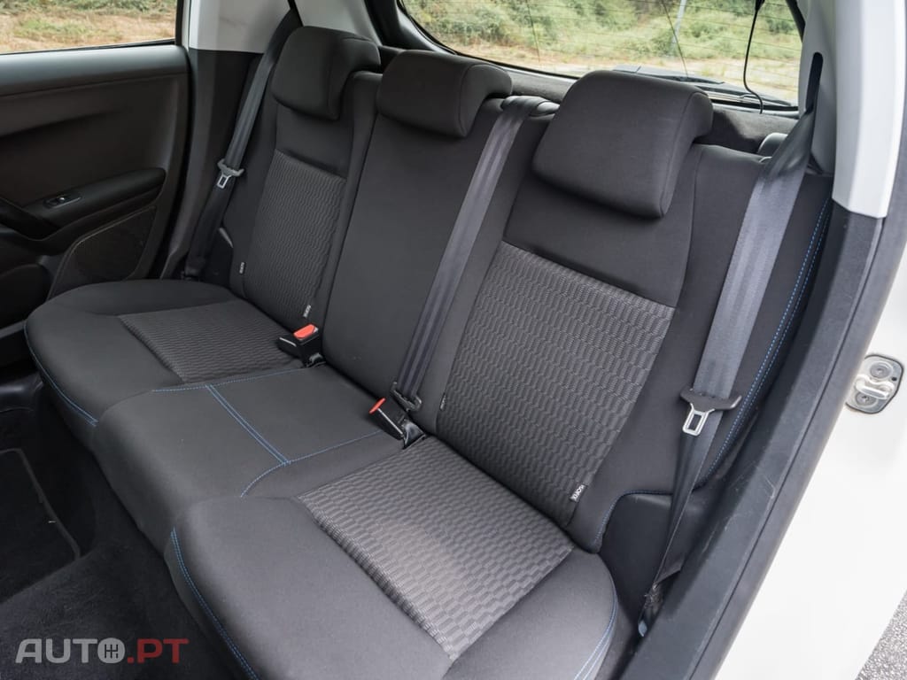 Peugeot 208 1.2 PureTech Signature