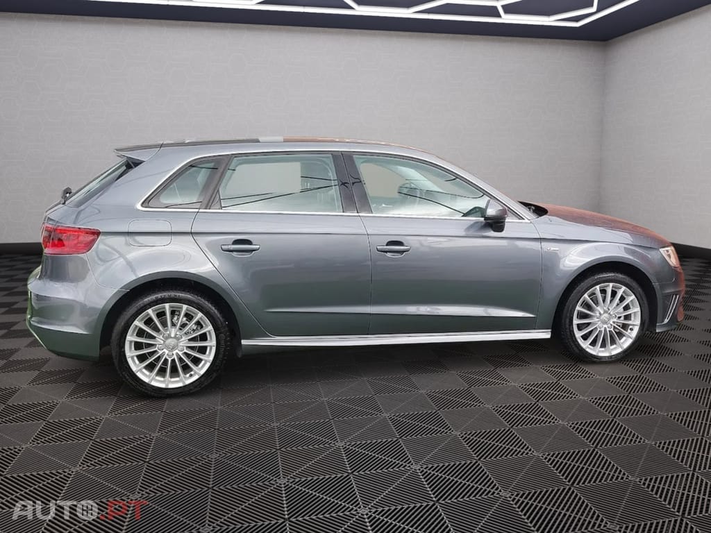 Audi A3 Sportback 1.6 TDI S-line