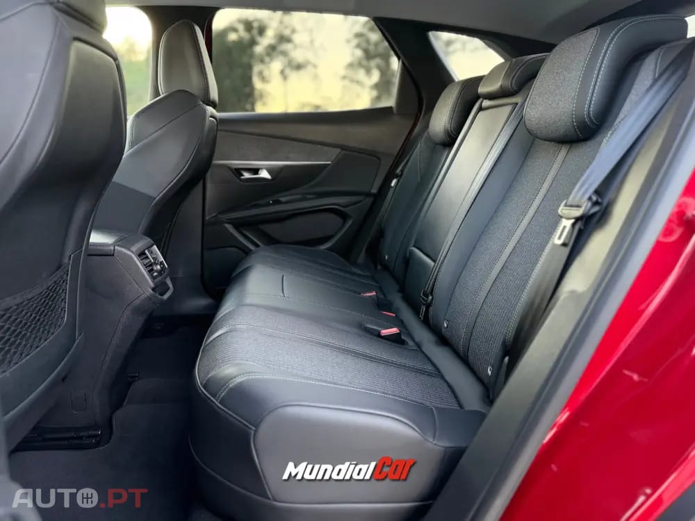 Peugeot 3008 1.6 Hybrid Allure e-EAT8