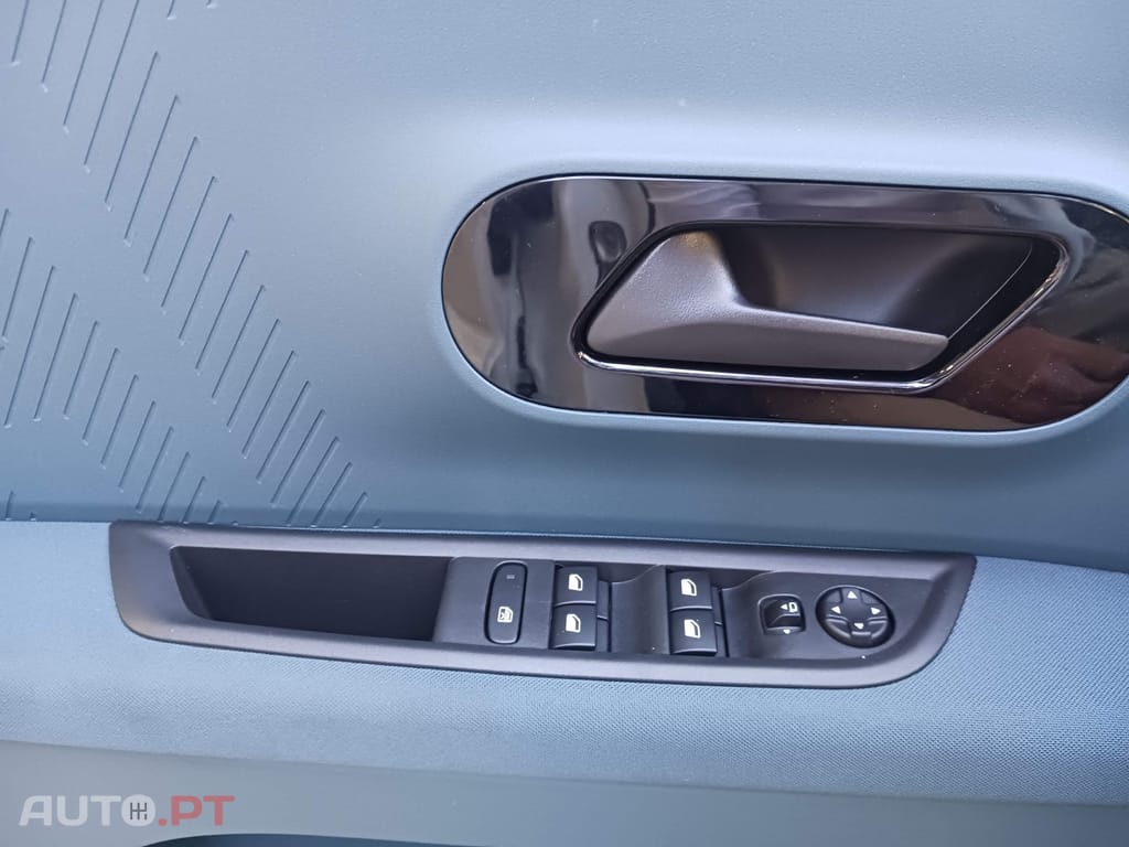 Fiat Grande Panda 1.2 Hybrid La Prima eDCT