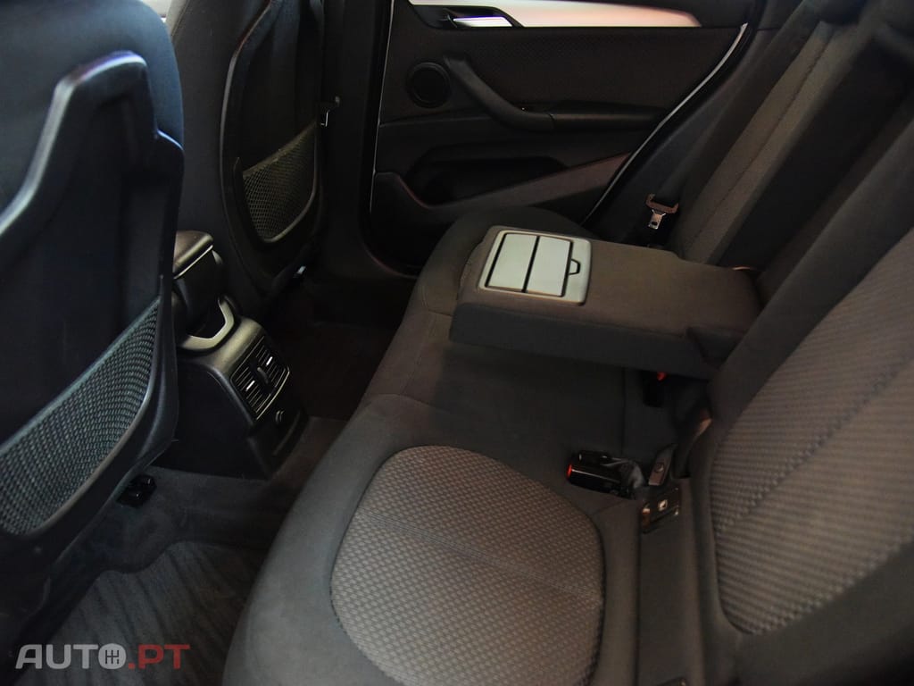 BMW X1 16 d sDrive Advantage