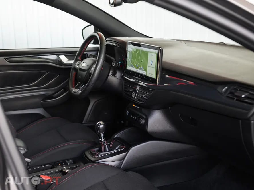 Ford Focus 1.0 EcoBoost MHEV ST-Line