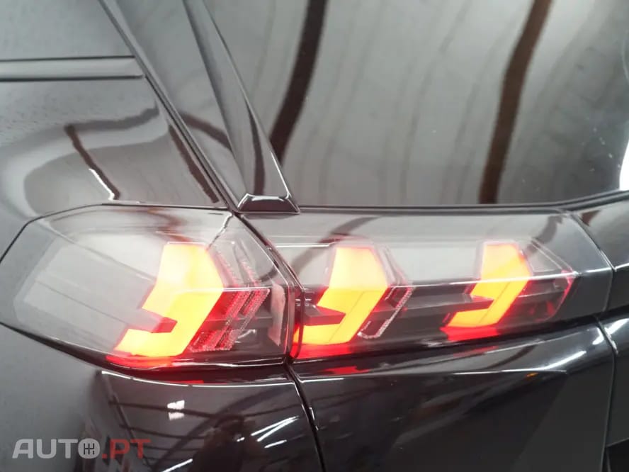 Peugeot 2008 1.2 PureTech Allure