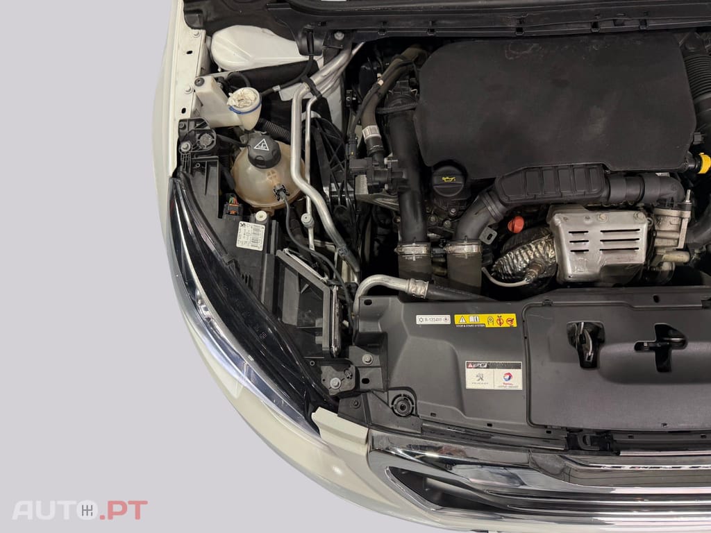 Peugeot 308 1.2  Feline