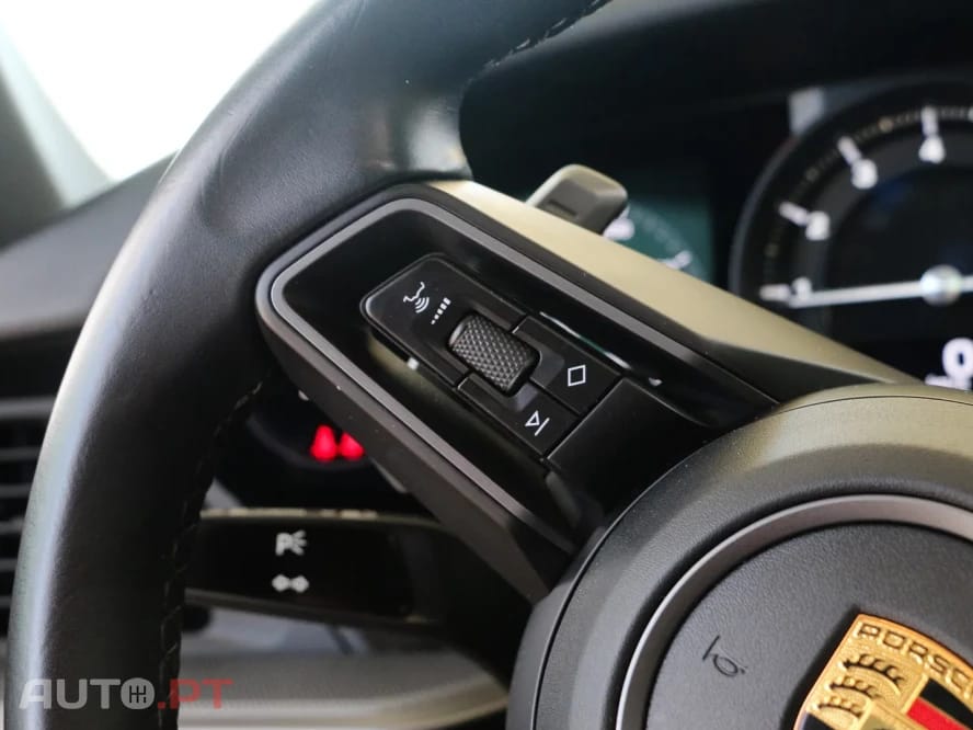 Porsche 911 Carrera PDK