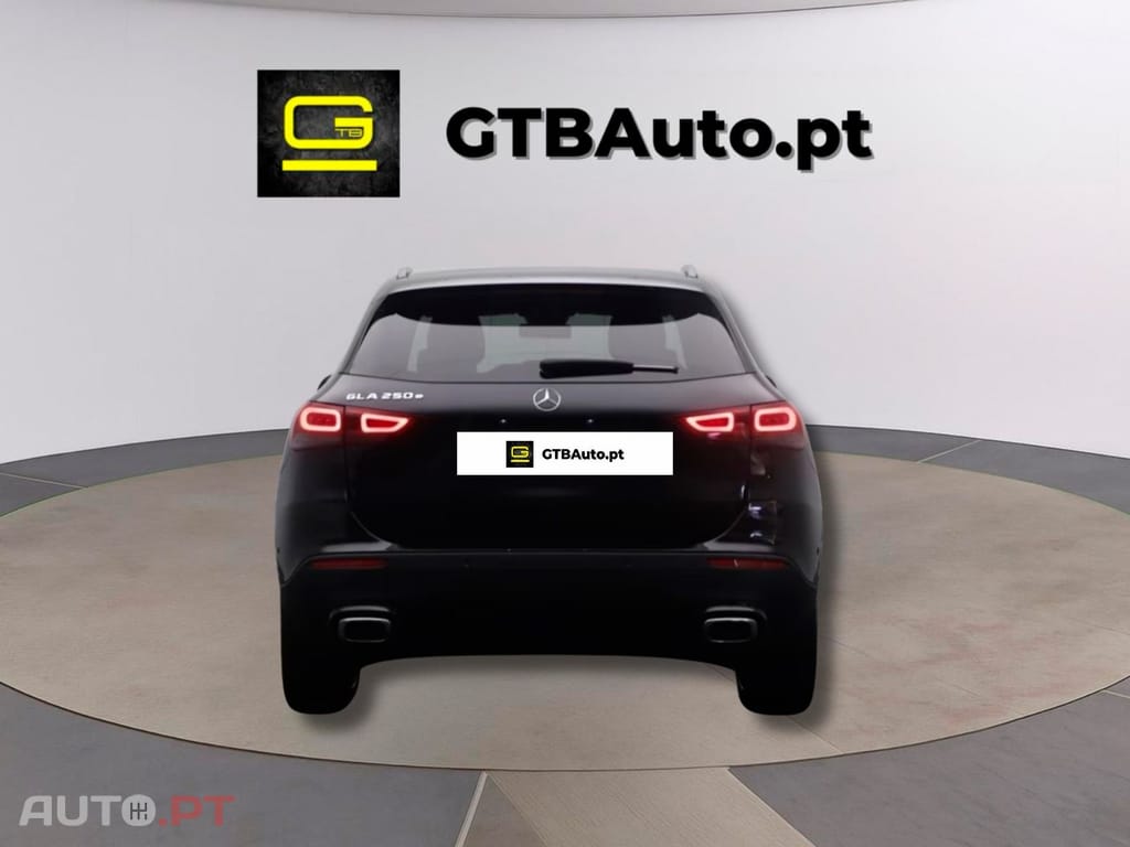 Mercedes-Benz GLA 250 I.V.A DEDUTIVEL e