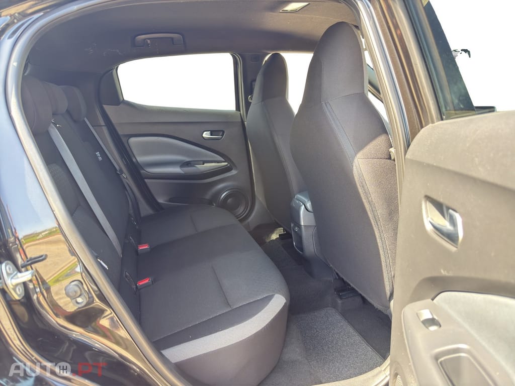Nissan Juke 1.0 DIG-T DCT N-Connecta
