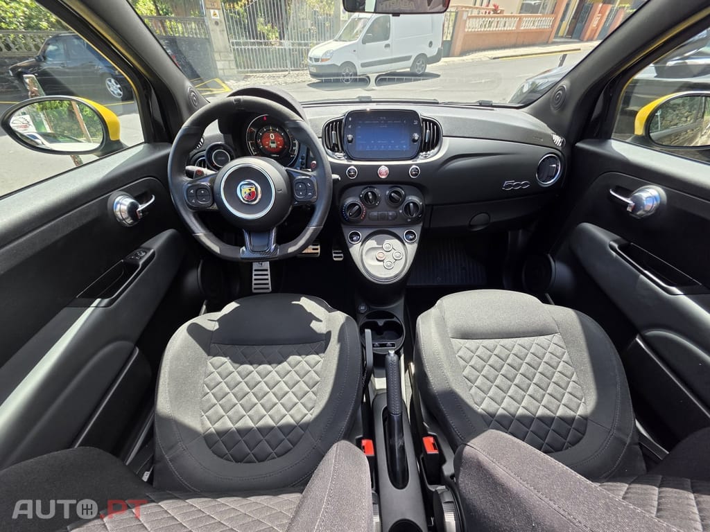 Abarth 695 1.4 T-Jet MTA
