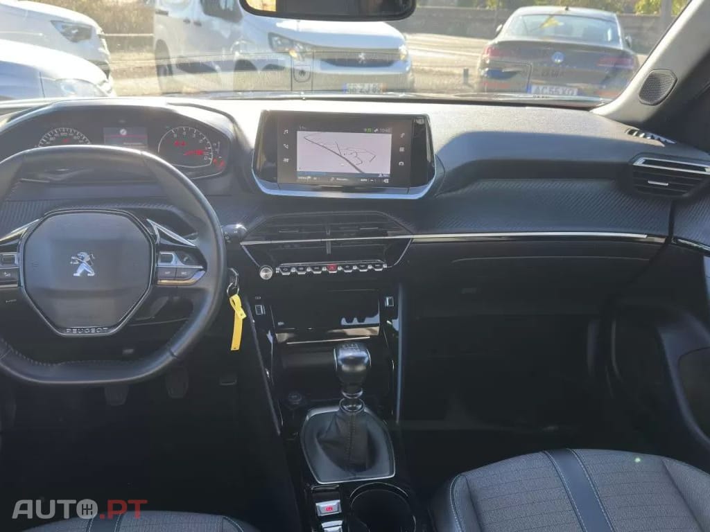 Peugeot 2008 1.2 PureTech Allure Pack