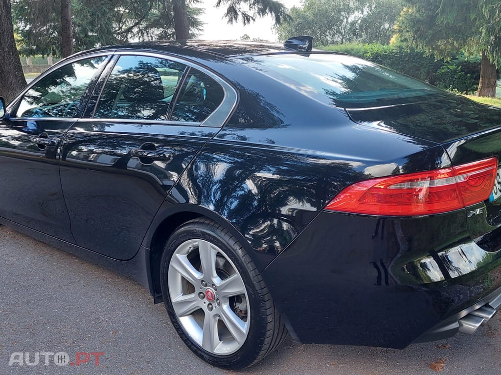 Jaguar XE Prestige