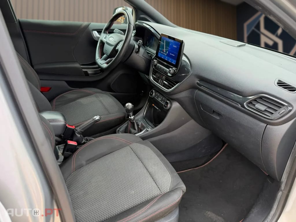 Ford Puma 1.0 EcoBoost MHEV ST-Line