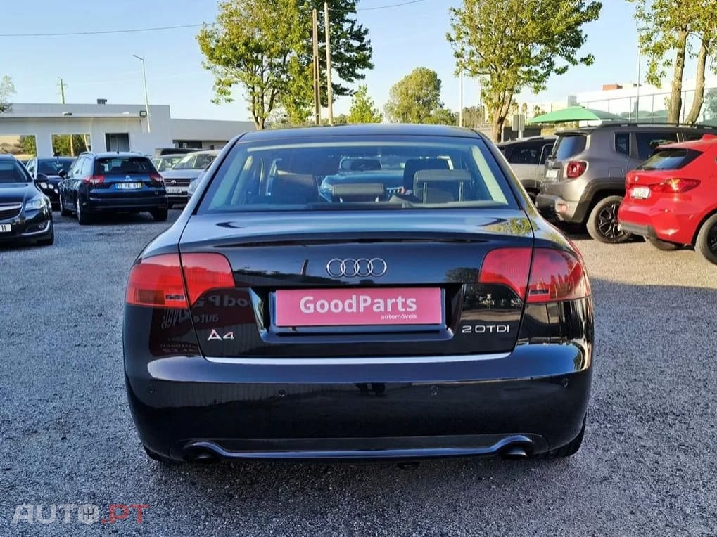 Audi A4 2.0 TDI S-line