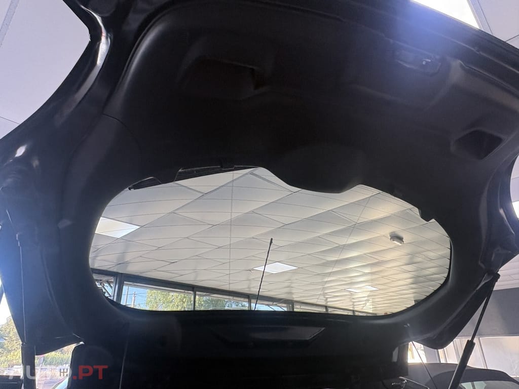 Peugeot 208 1.2 PureTech Signature