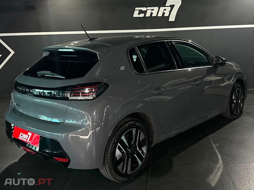 Peugeot E-208 50 kWh Allure Pack