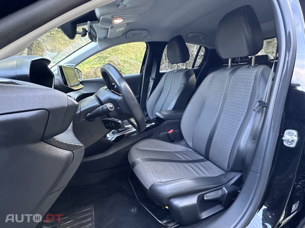 Peugeot 208 1.5 BlueHDi Allure