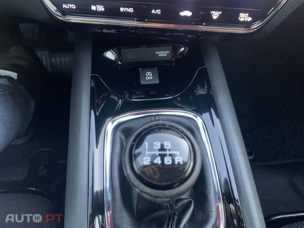 Honda HR-V 1.6 i-DTEC Elegance + Connect Navi