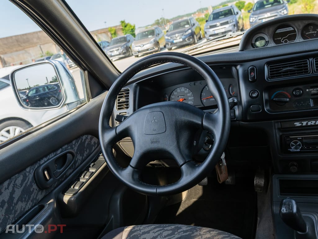 Mitsubishi L200 2.5 TD Strakar Sport CD