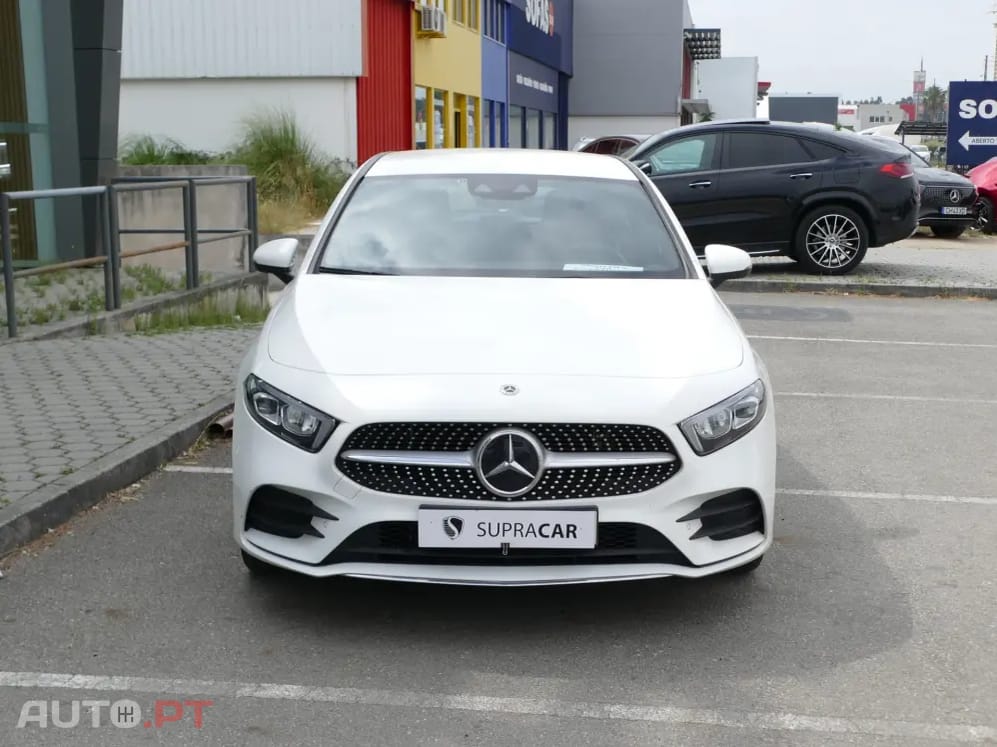 Mercedes-Benz A 250 e AMG Line