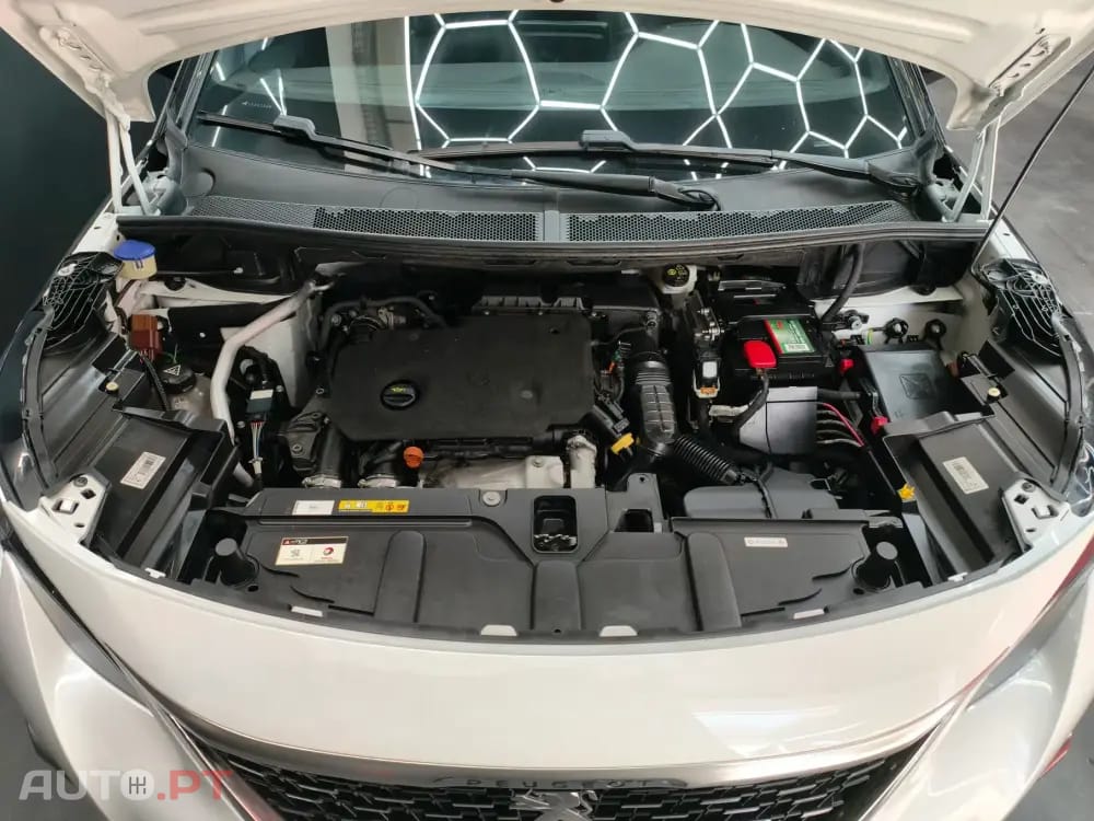 Peugeot 3008 1.5 BlueHDi Crossway EAT8