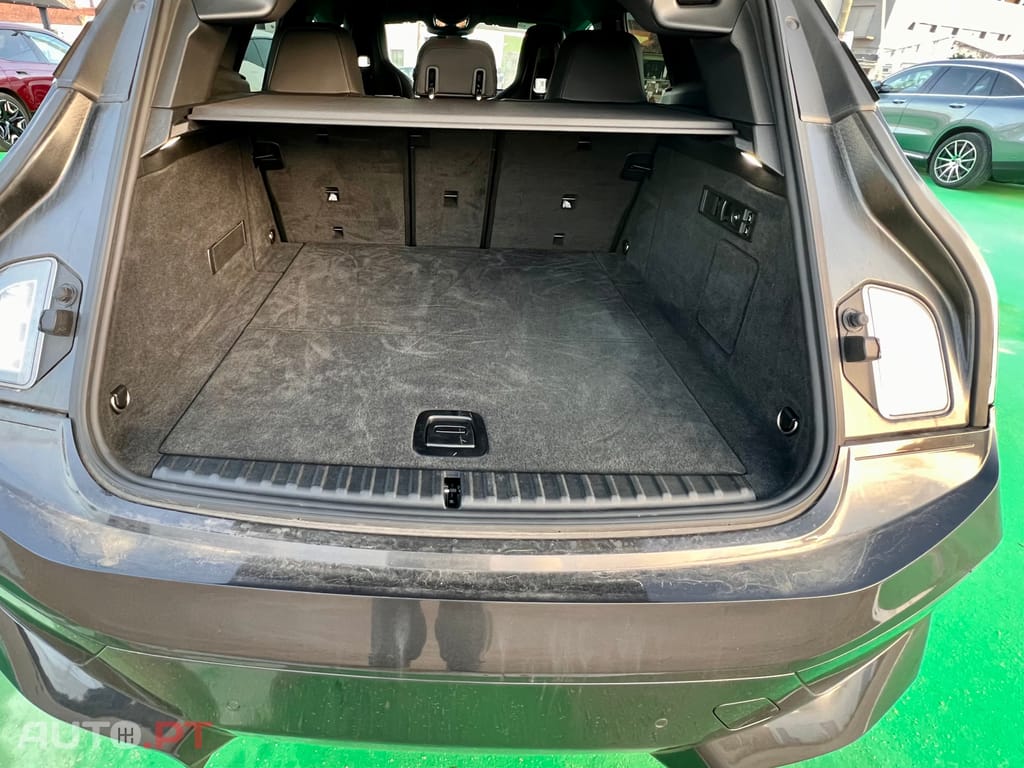 BMW iX XDrive 40