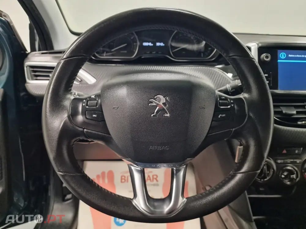 Peugeot 2008 1.2 PureTech Style