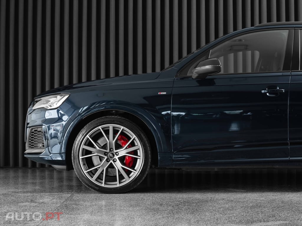 Audi Q7 55 TFSIe quattro S line Tiptronic