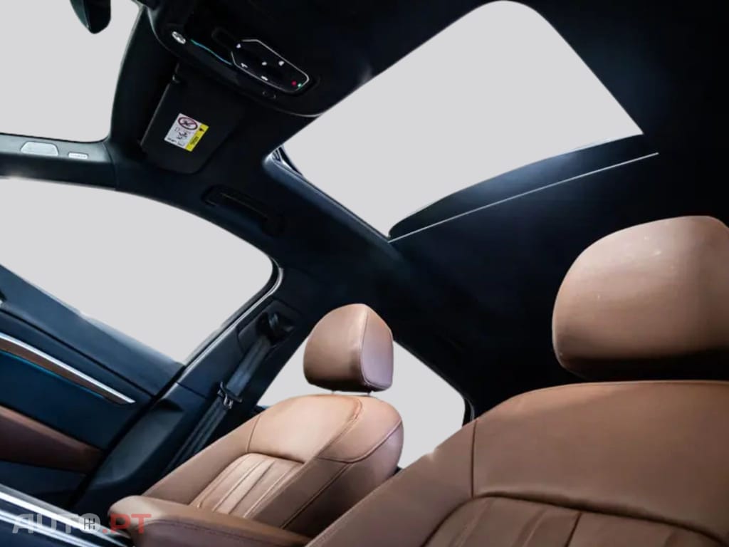 Audi E-Tron I.V.A DEDUTIVEL 55 S LINE 