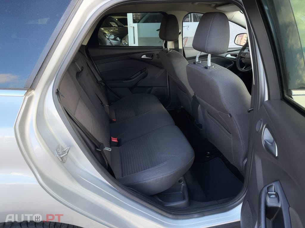 Ford Focus SW 1.5 TDCi EcoBlue Titanium