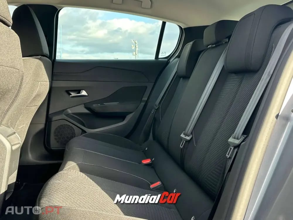 Peugeot 308 1.2 PureTech Allure EAT8