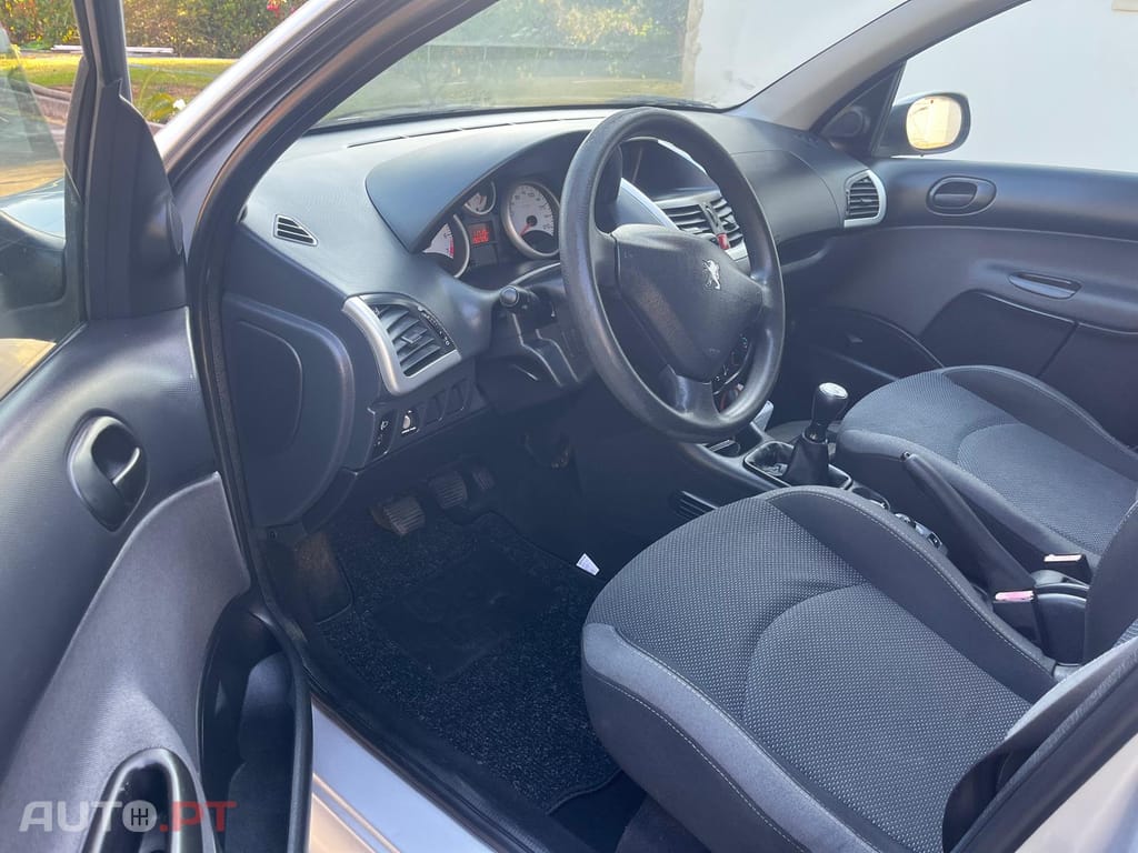 Peugeot 206+ 1.1