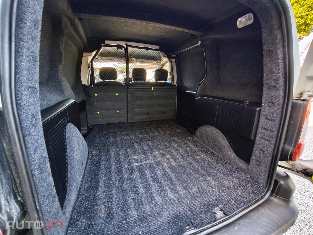 Peugeot Partner 1.6 BlueHDi L1 Premium 3L