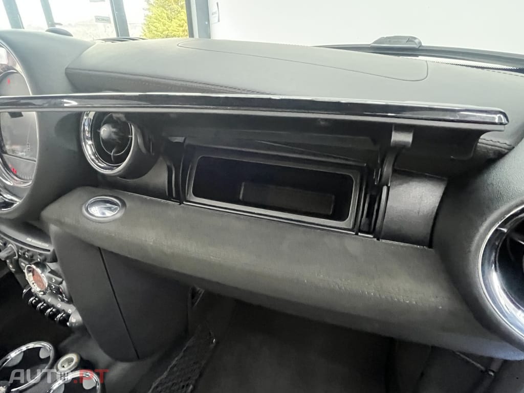 MINI Cooper John Cooper Works