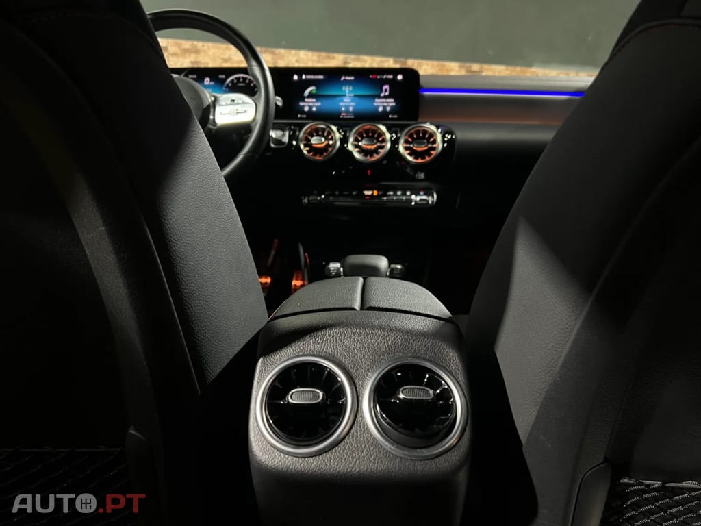 Mercedes-Benz CLA 250 CLA 250 e AMG