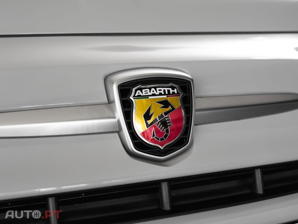 Abarth 595 1.4 T-Jet Pista