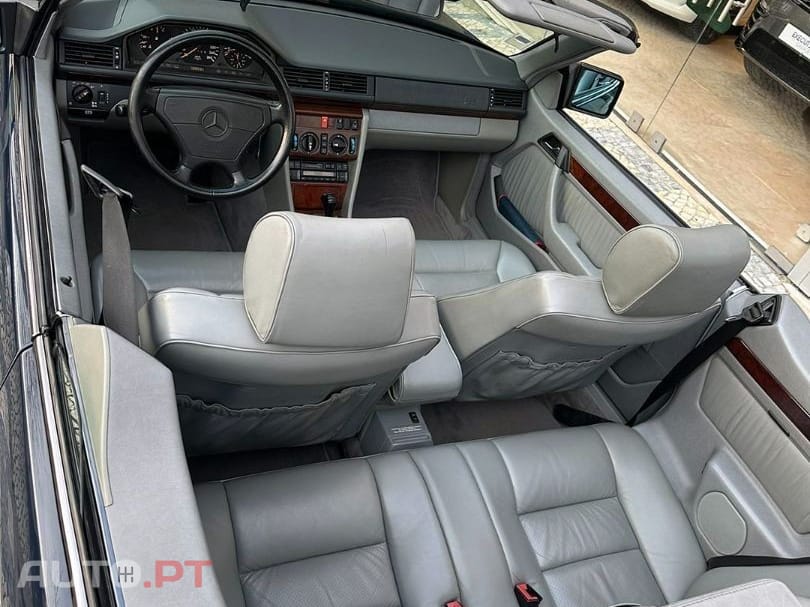 Mercedes-Benz 300 CE-24 Cabriolet