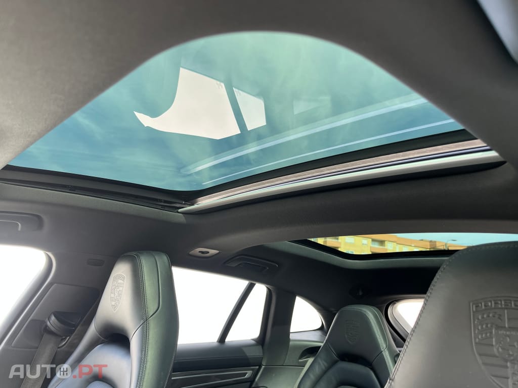 Porsche Panamera 4 E-Hybrid