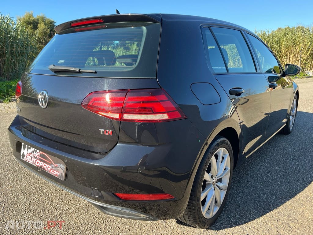 Volkswagen Golf 1.6 TDI R-Line DSG