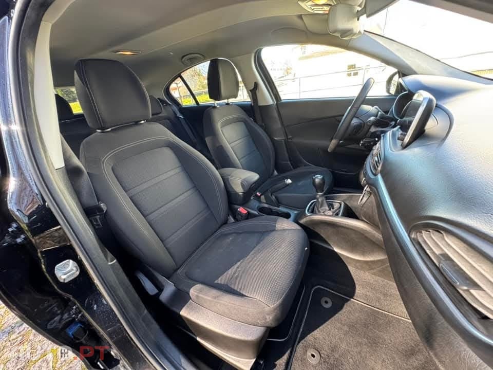 Fiat Tipo 1.3 M-Jet Lounge